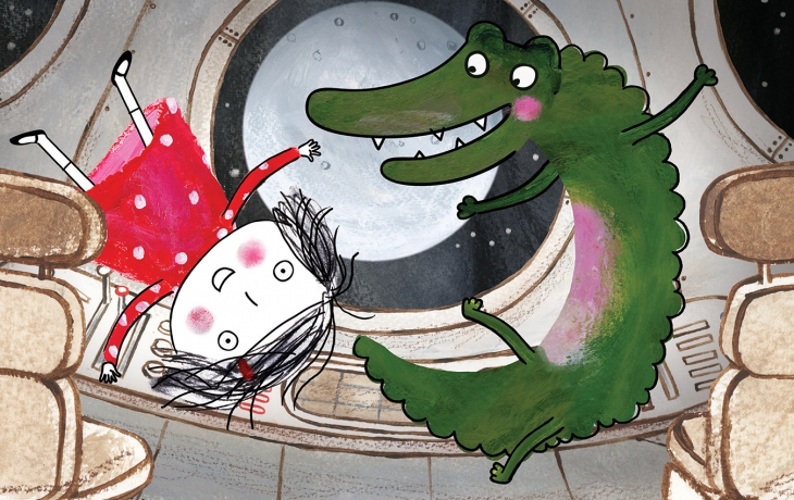 Un crocodile et une petite fille dans une cabine sans gravité