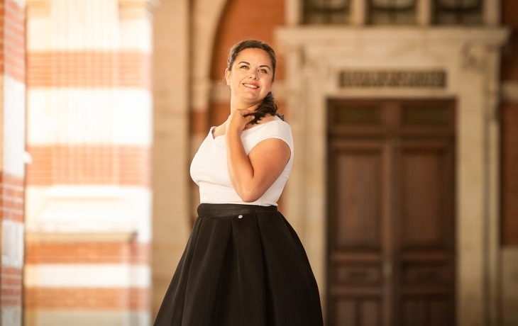 Photo portrait de la soprano Anaïs Constans 