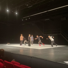 Six danseurs au plateau 