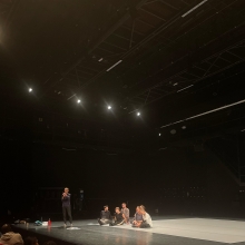 Six danseurs au plateau 