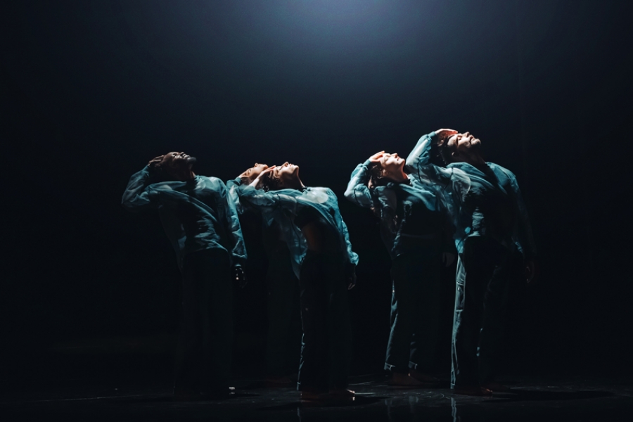 4 danseurs sur scène