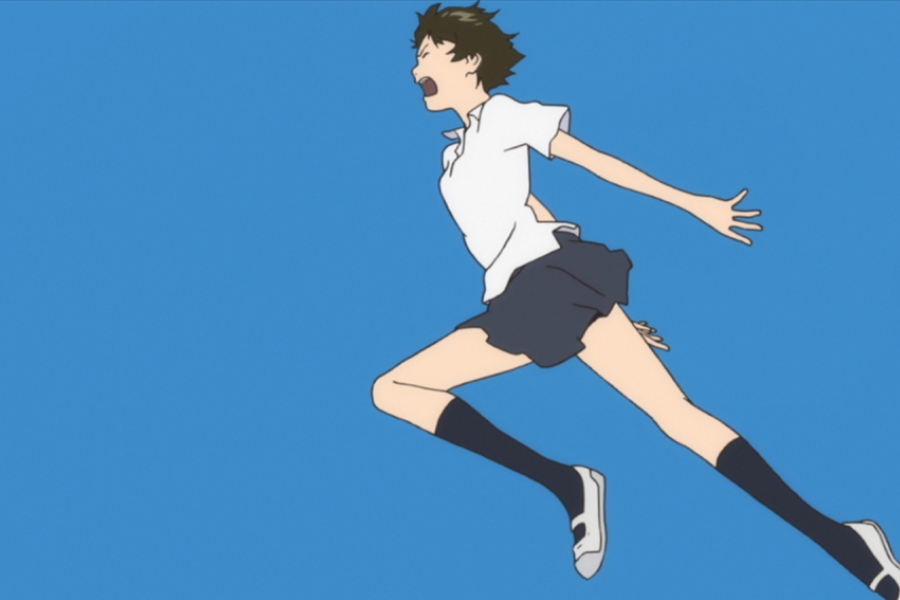 Makoto saute dans les airs.