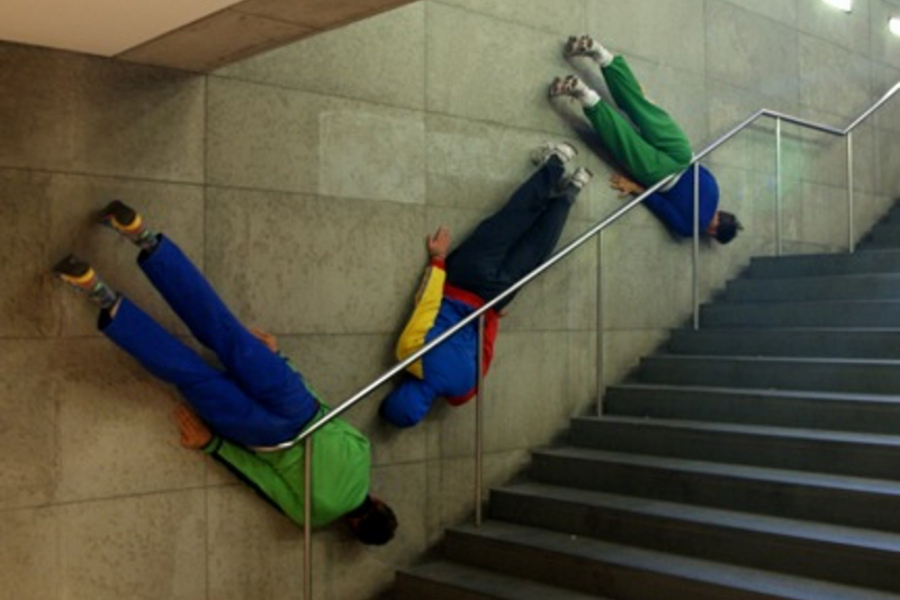 bodies-in-urban-spaces-willi-dorner