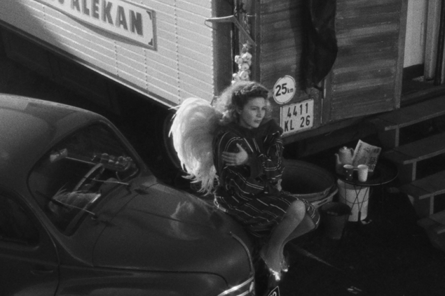 LES AILES DU DÉSIR | Les deux scènes